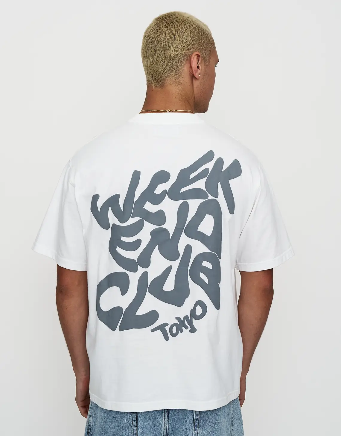 Weekend Club International Relaxed Fit T Shirt in Blanc.