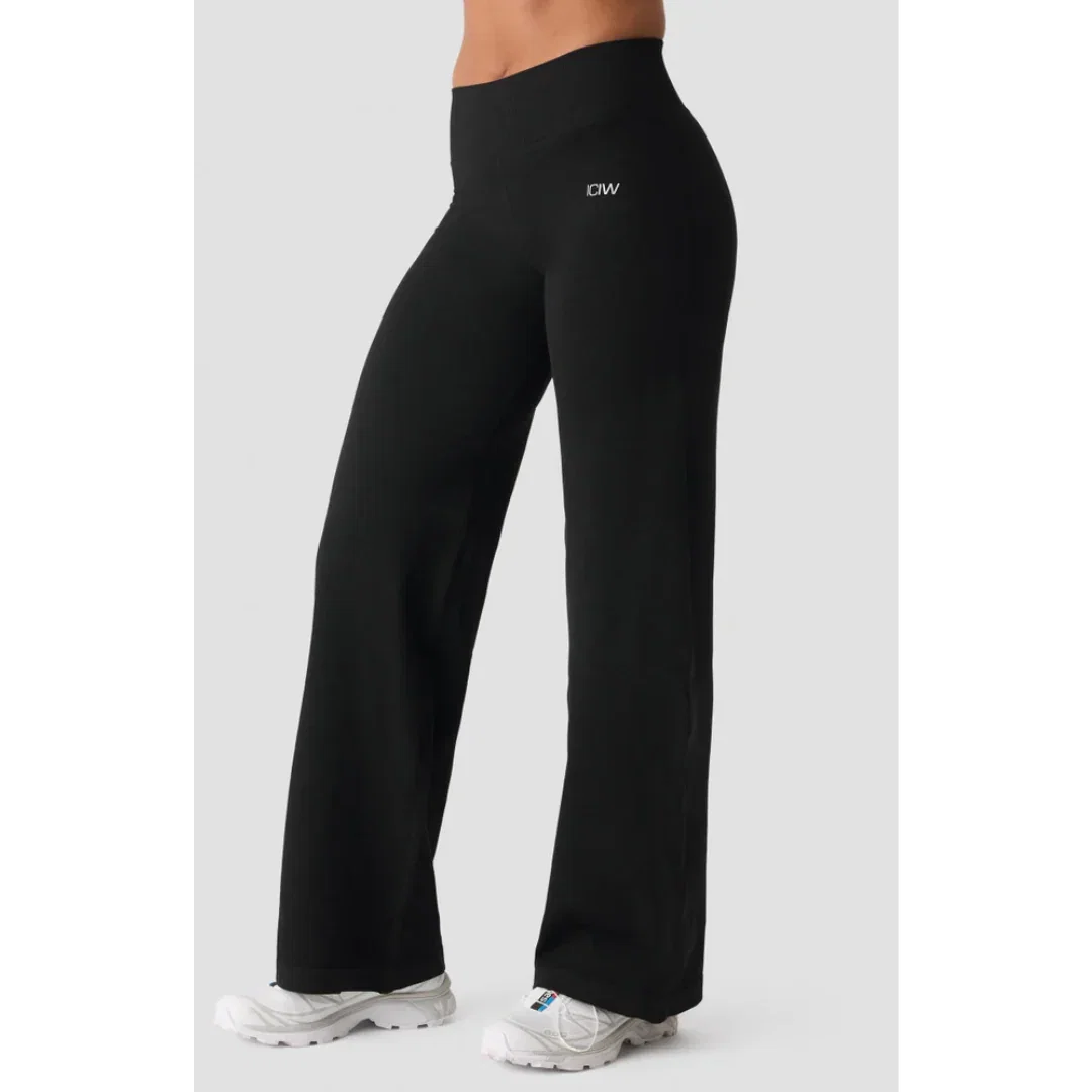 Image of ICIW Smooth Seamless Straight Pants Black