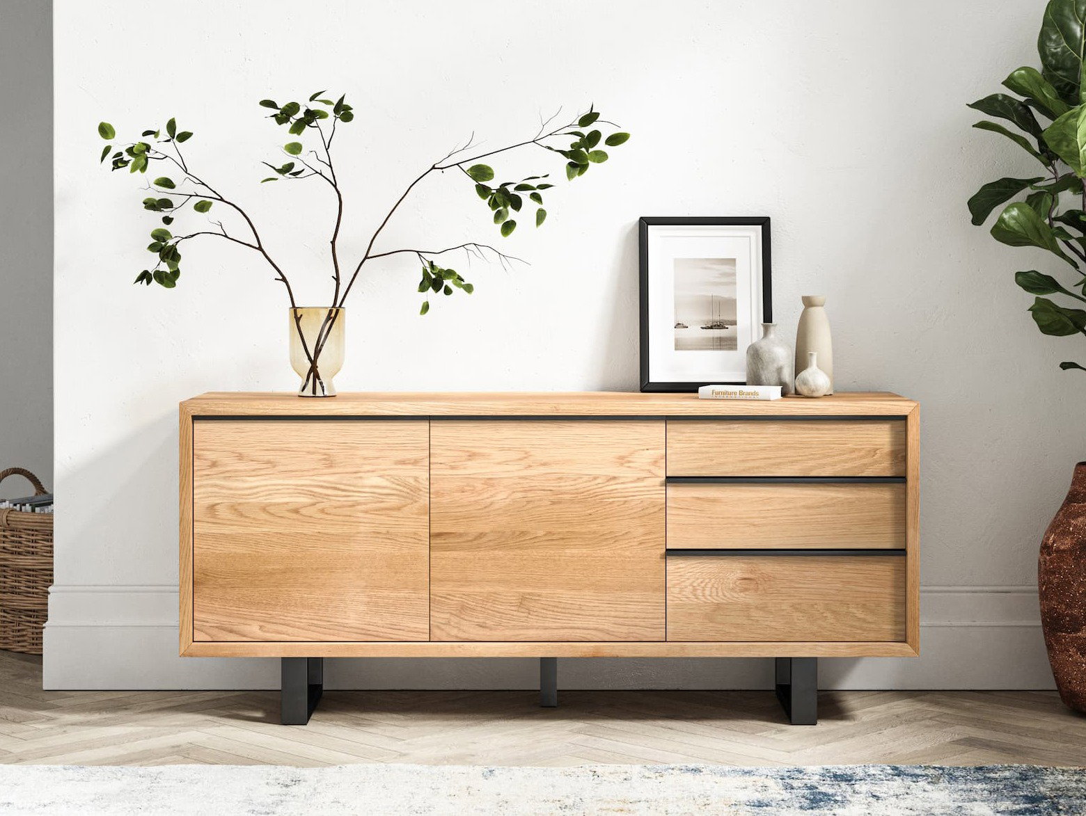 Maine Extra Large Sideboard