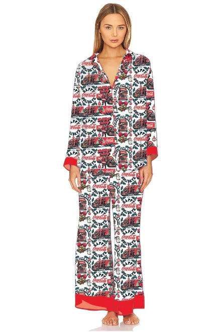 The Laundry Room Happy Coca-Cola Holidays Silky PJ Set