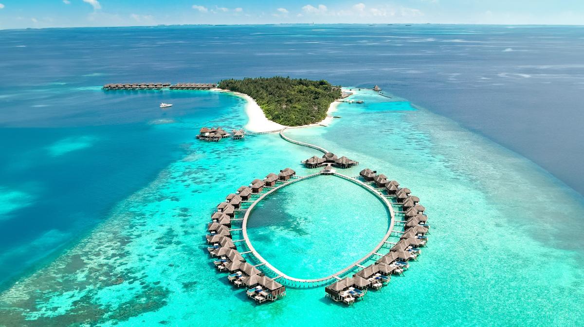 Award-Winning Maldives All-Inclusive Pool Villas with Unlimited Free-Flow Drinks & Speedboat Transfers