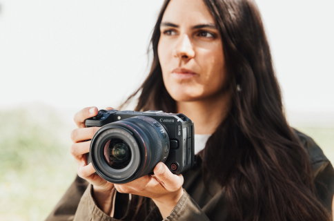 AUTOFOCUS THAT STAYS IN FOCUS