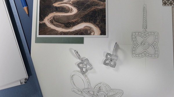 A jpg header image linking to home page.