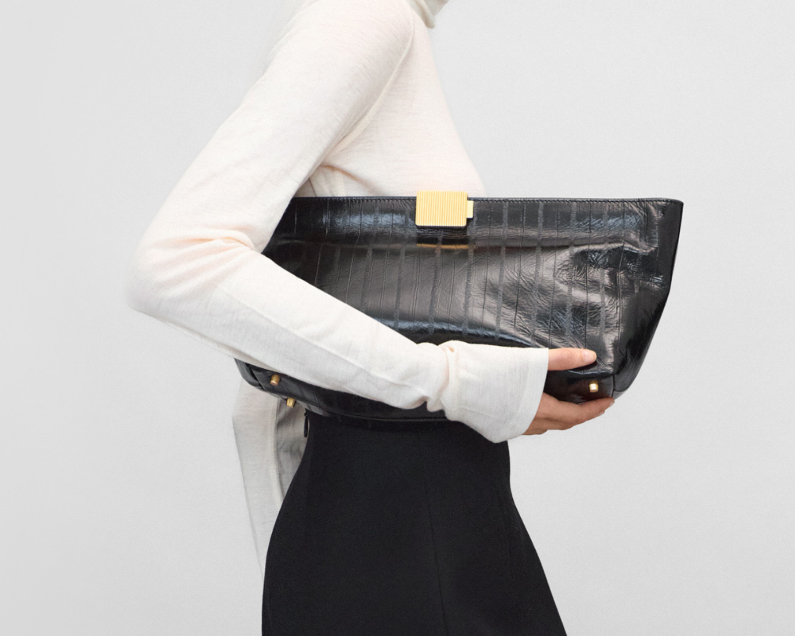 Poppy Eel Clutch