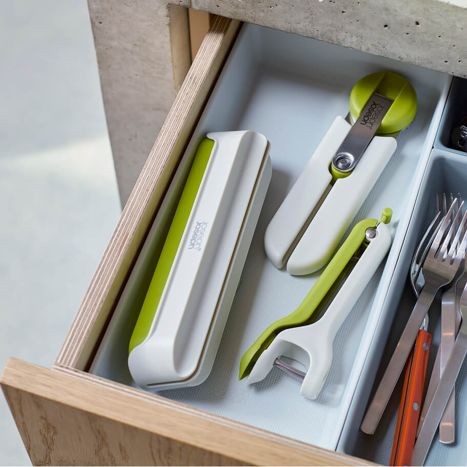 Kitchen Gadgets & Utensils