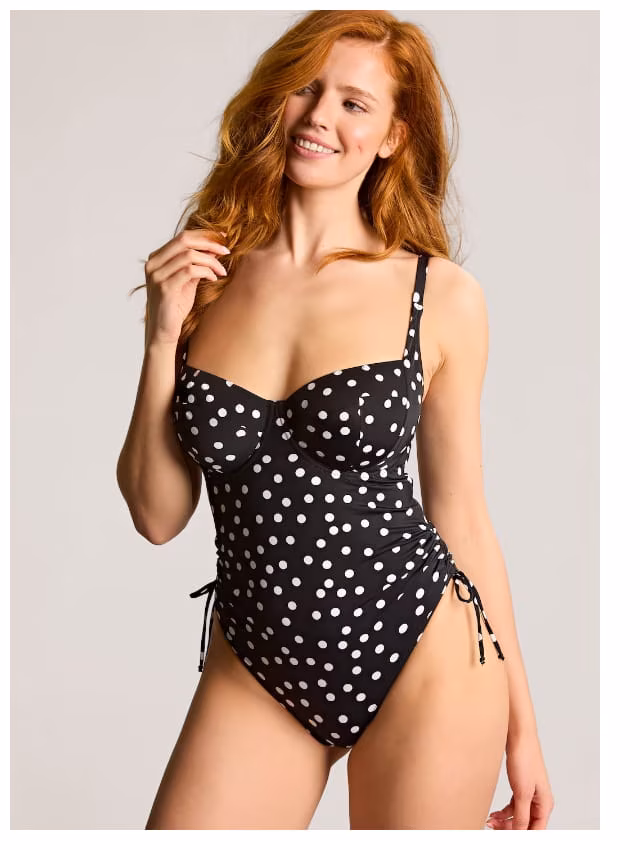 Swimsuit in black and white print
