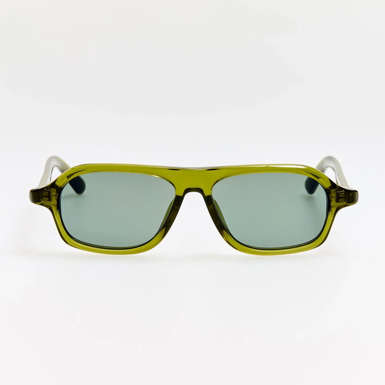 Image of Becane Sunglasses ln Khaki
