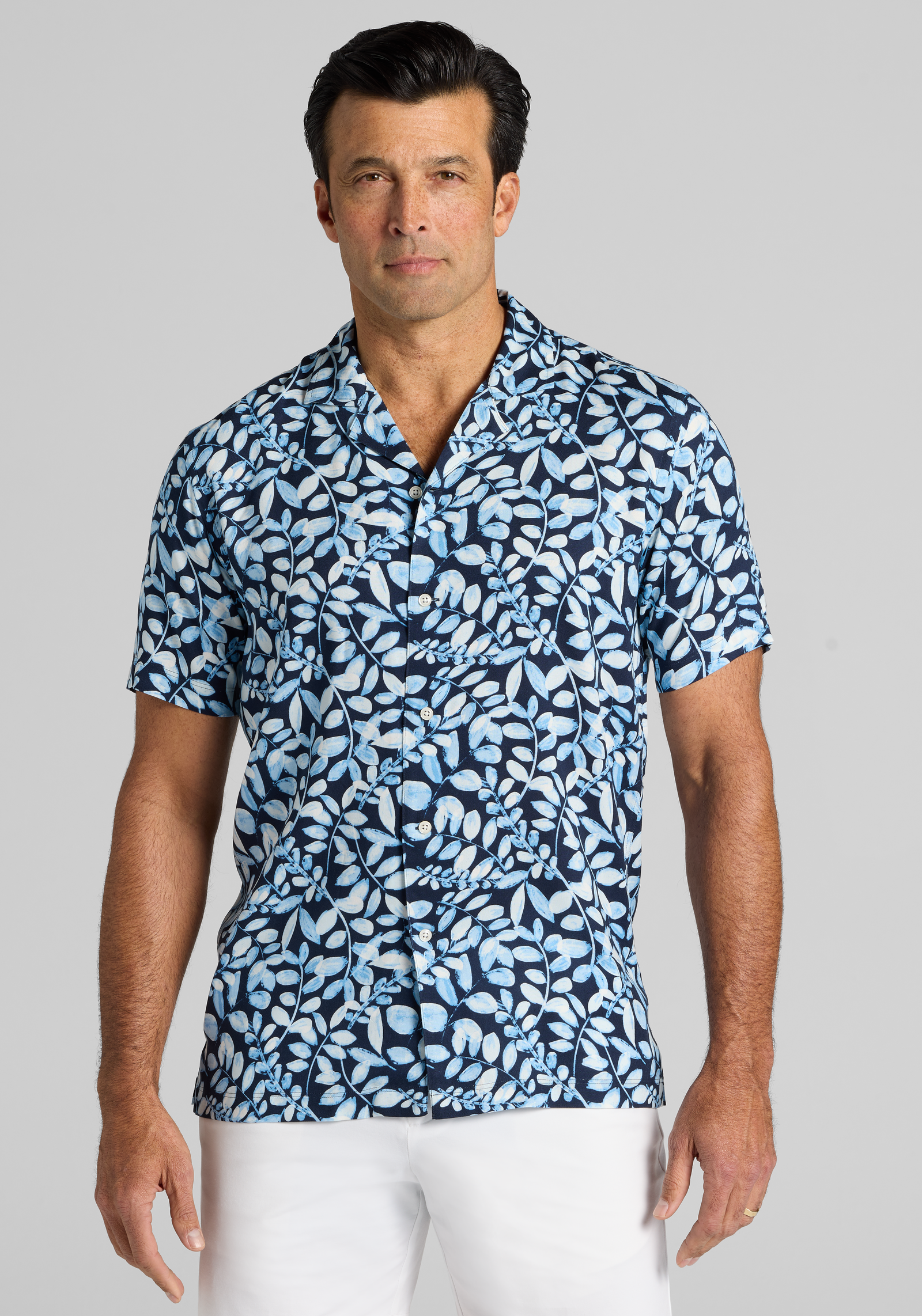 Jos. A. Bank Tailored Fit Large Leaf Short Sleeve Sportshirt