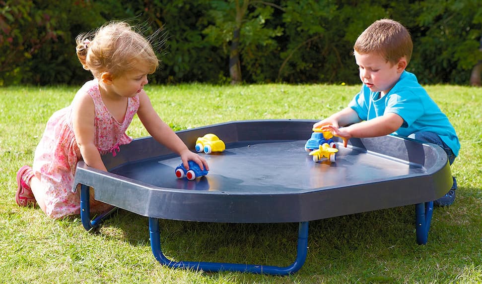 Active World Tuff Tray and Adjustable Stand Set