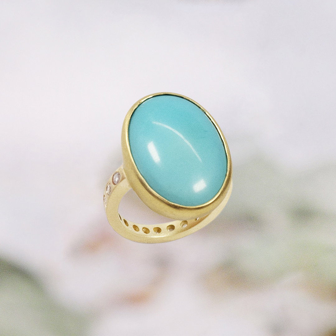 18K TQ Ring with Diamonds