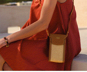 Porto Raffia Phone Bag in Cognac