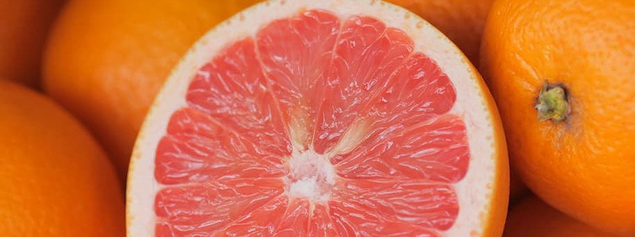 Grapefruit: A fresh and juicy fragrance with sweet and tangy citrus notes
