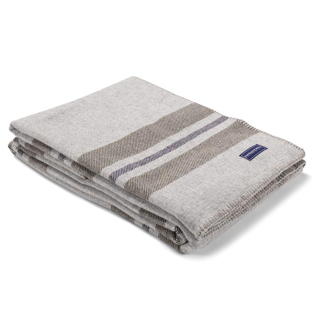 Image of Cabin Wool Blanket - Smoke