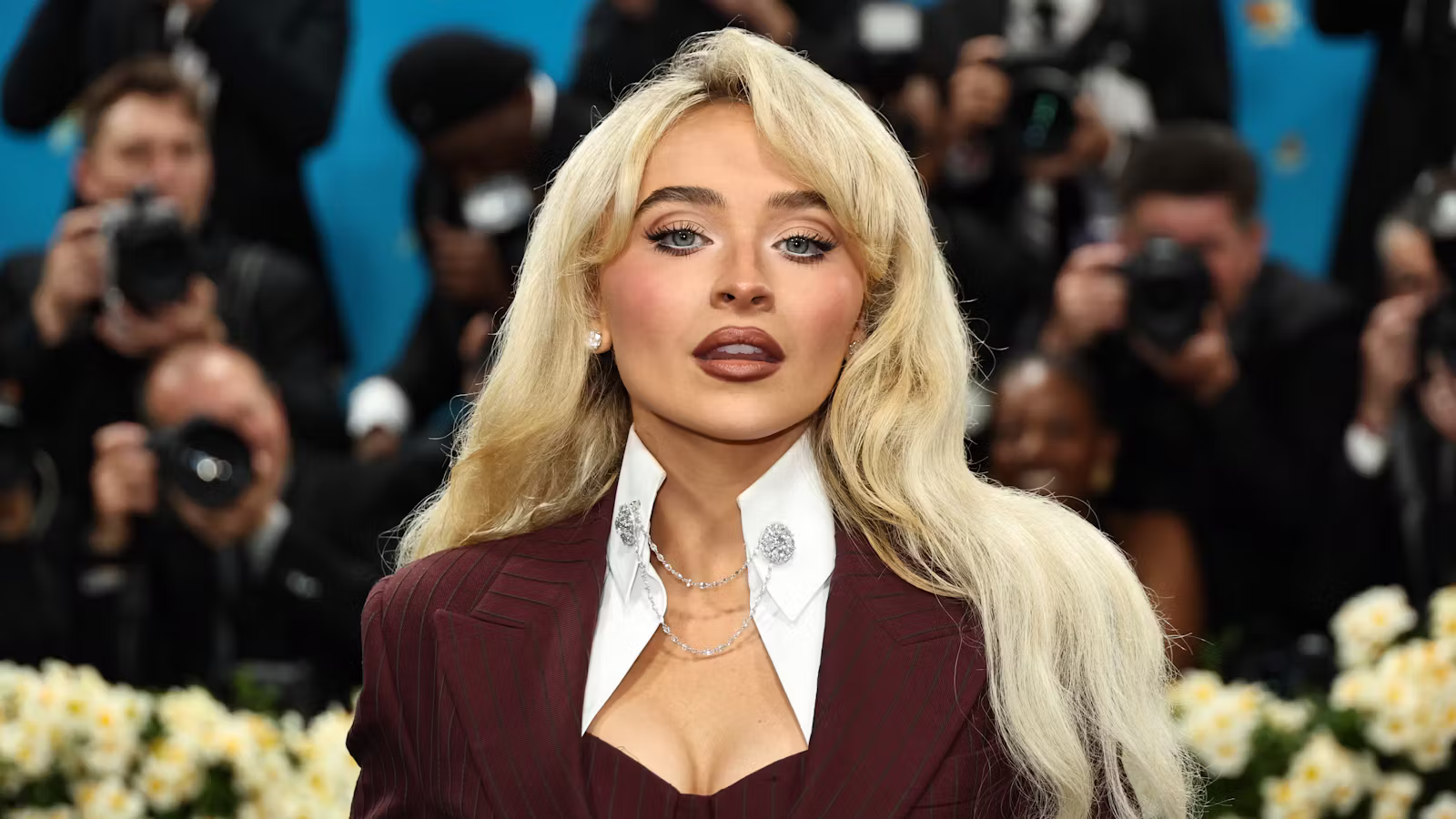 Sabrina Carpenter Just Revived This 2024 Color Trend & We're Here For It