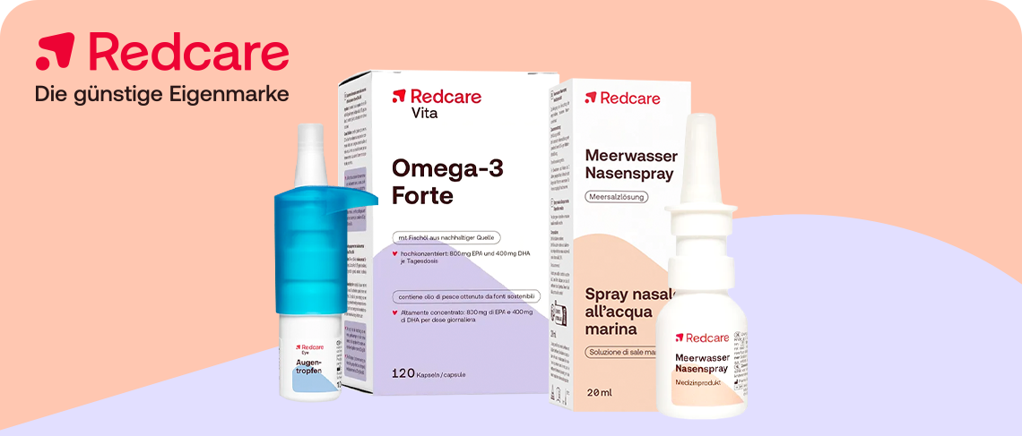 Redcare Produkte: Omega-3 Forte, Meerwasser-Nasenspray und Augentropfen. Darstellung der Eigenmarke „Redcare – Die günstige Eigenmarke“.