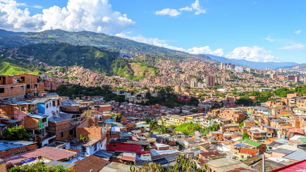 Colombia, aroma y Caribe — del Eje Cafetero a Cartagena