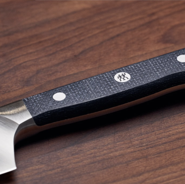 Non-slip grip Jute Micarta handle.