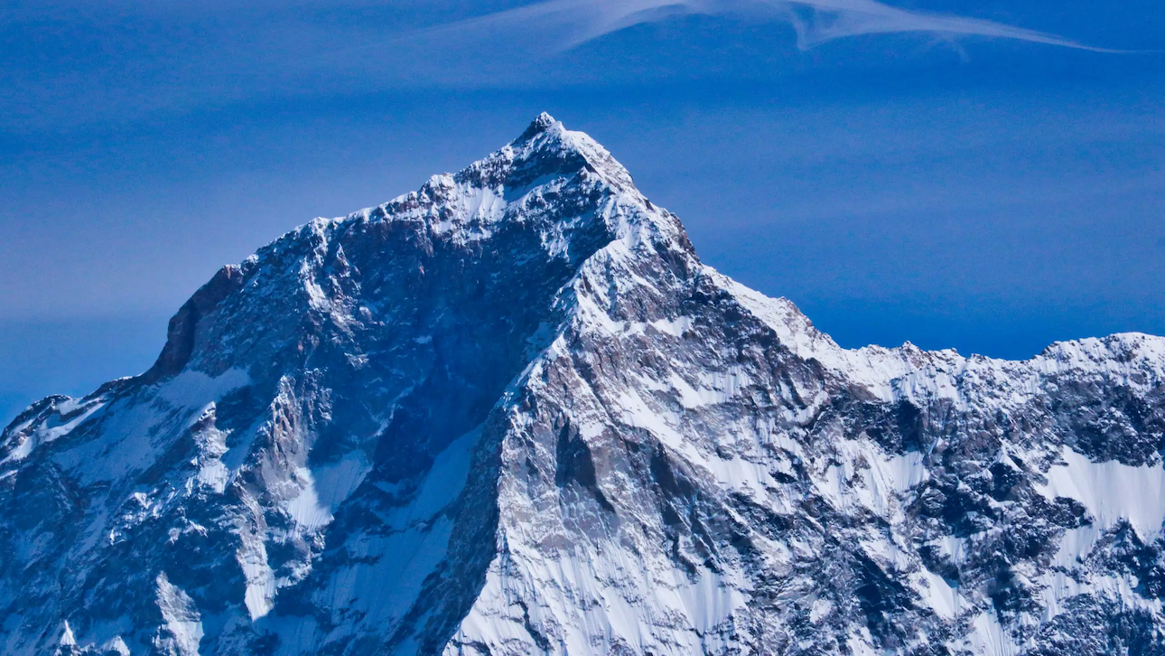 Mount Makalu image with snow