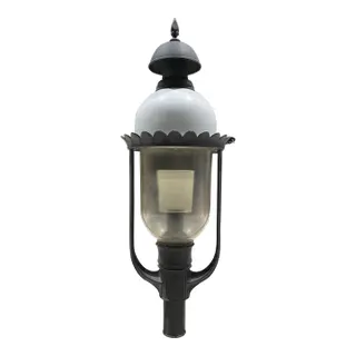 Image of Antique Reproduction of America’s 1st Gas Street Lantern