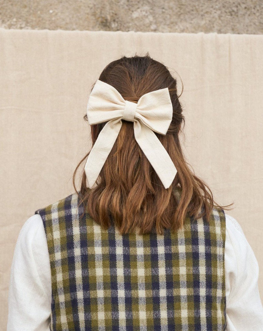 Neat Bow Clip in Cream Canvas