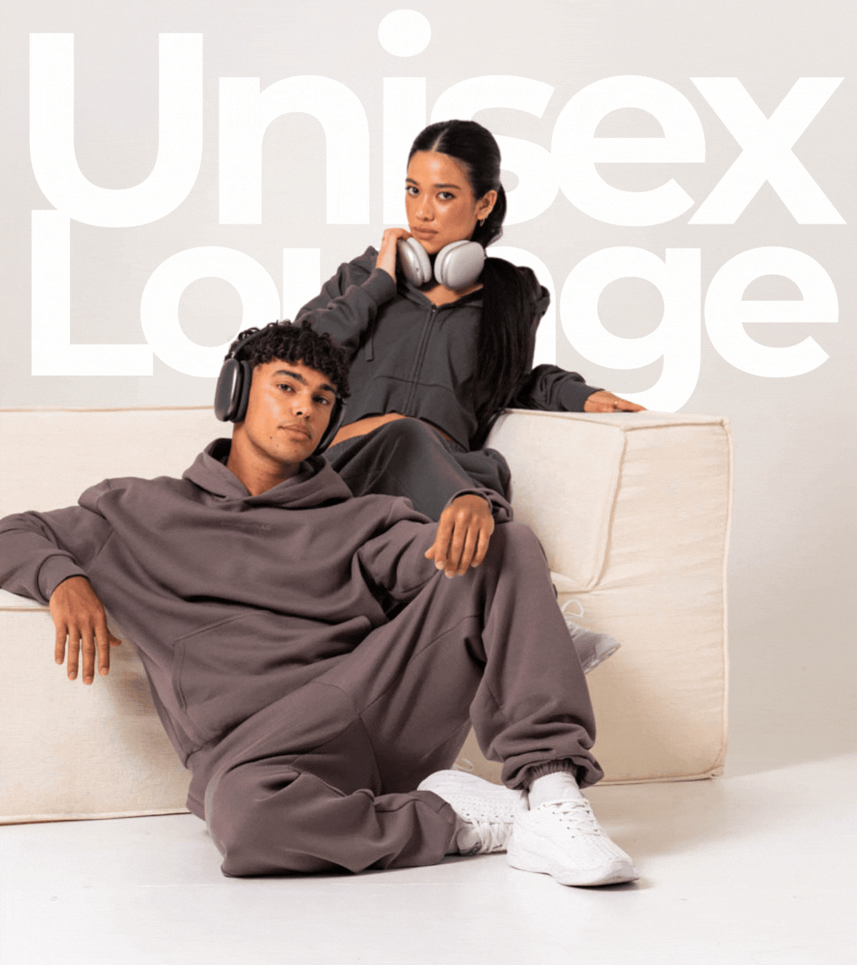 Unisex Lounge