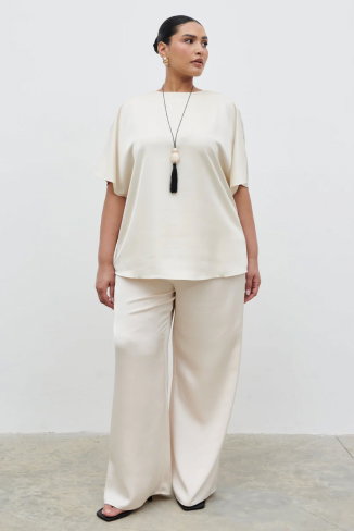 Breya Boxy Satin T-shirt Curve