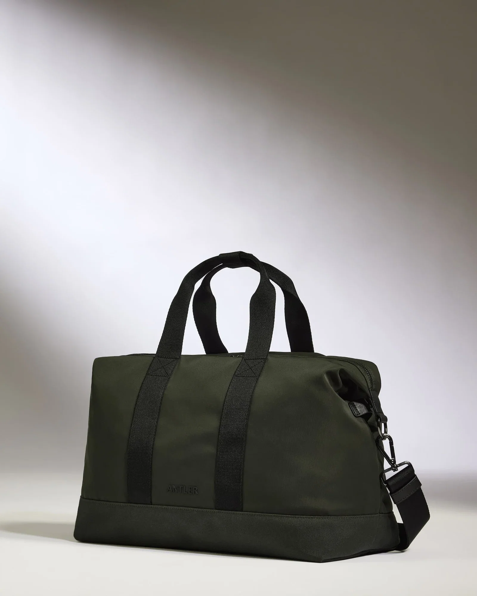 Image of Icon Overnight Bag in Dark Khaki Green