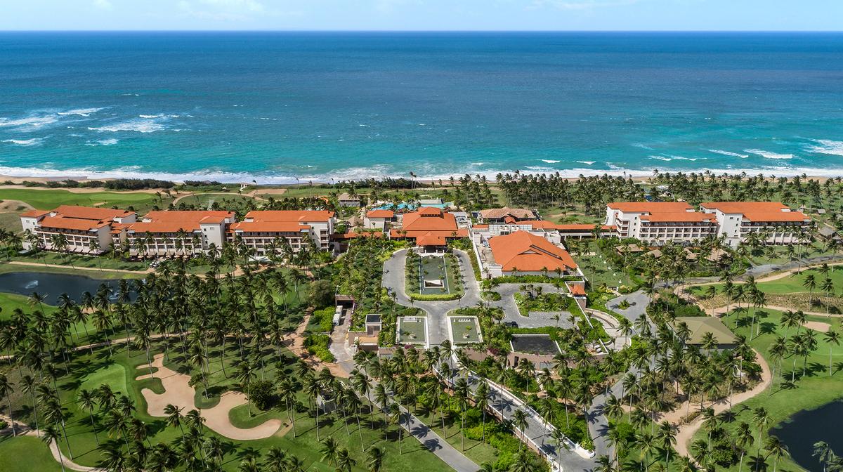 Sri Lanka Oceanfront Paradise with Massages, Daily Breakfast, Nightly Dinner & Cocktails