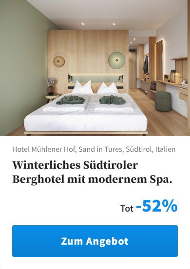 Winterliches Südtiroler Berghotel mit modernem Spa.