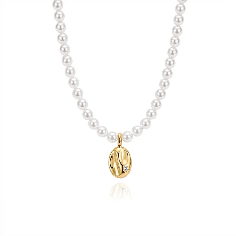 Everyday "Andy" Style Pearl Necklace with Irregular Gold Disc
