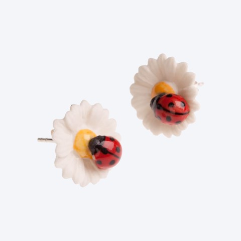 Ladies Ladybug On A Daisy Earrings