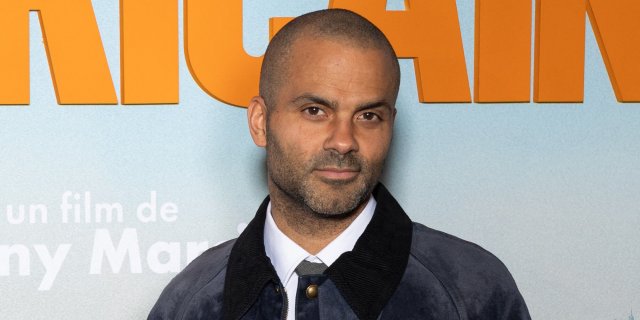 Tony Parker enfants classe économique avion