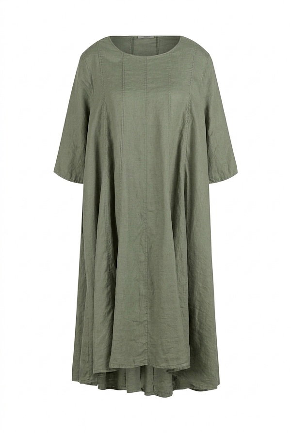 A special designer piece for every summer day! This midi dress, made from pure, breathable hemp, impresses with its wide, flowing, semi-circular hem. Topstitched vertical seams at the front and back visually lengthen the silhouette. The three-quarter sleeves feature a feminine round neckline and fitted shoulders.
