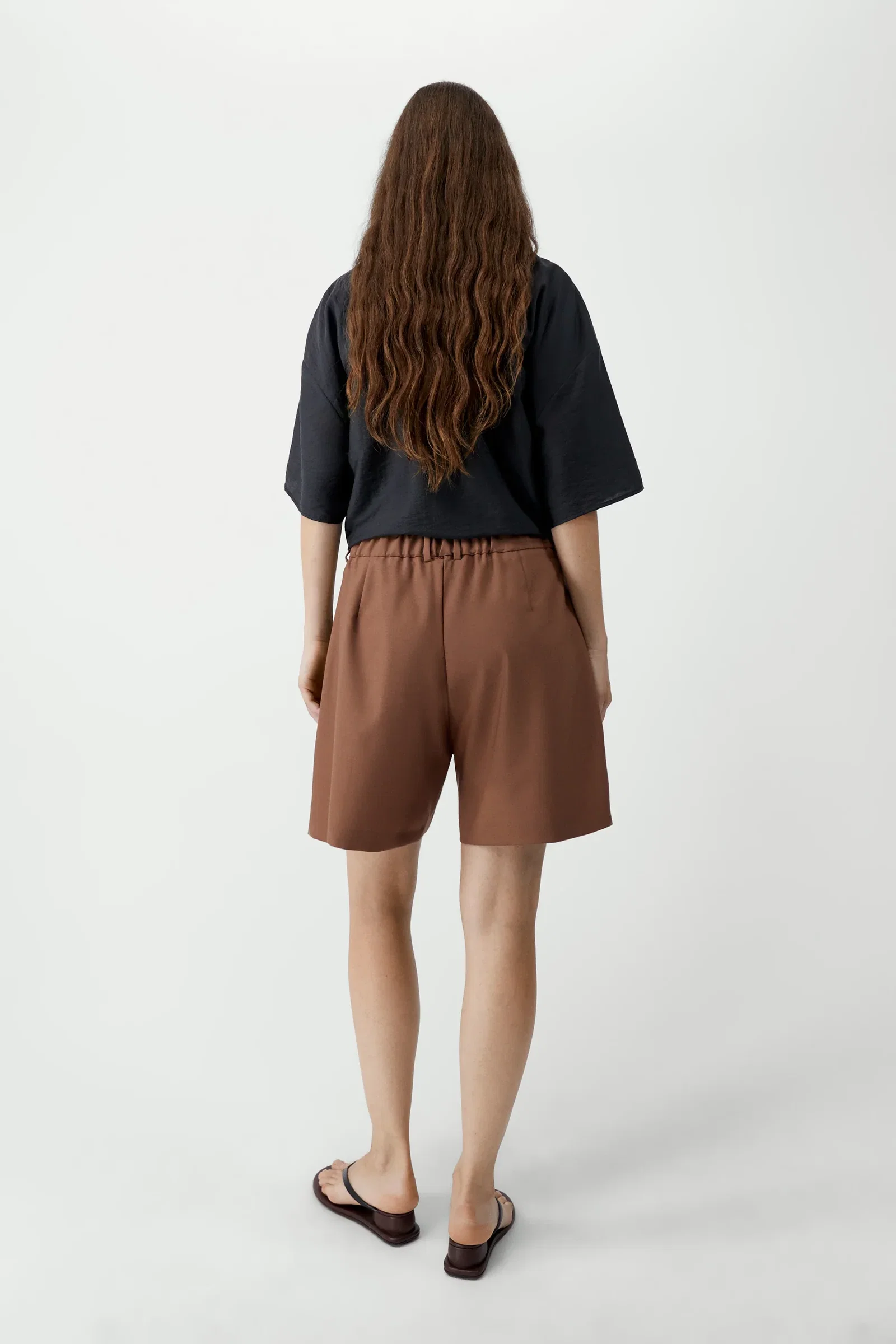 Image of Tailored Shorts - Clove