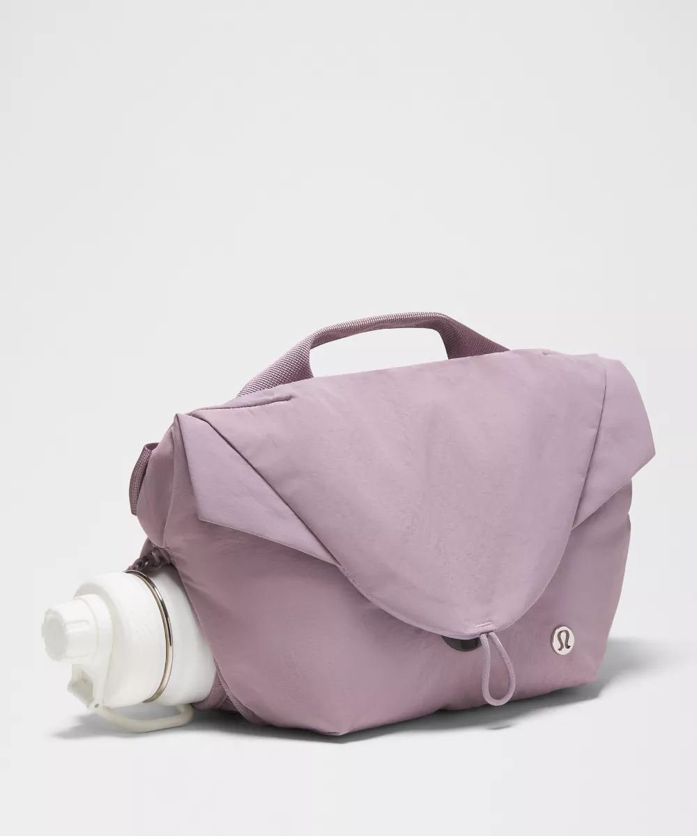 Curved Crossbody Bag 3L