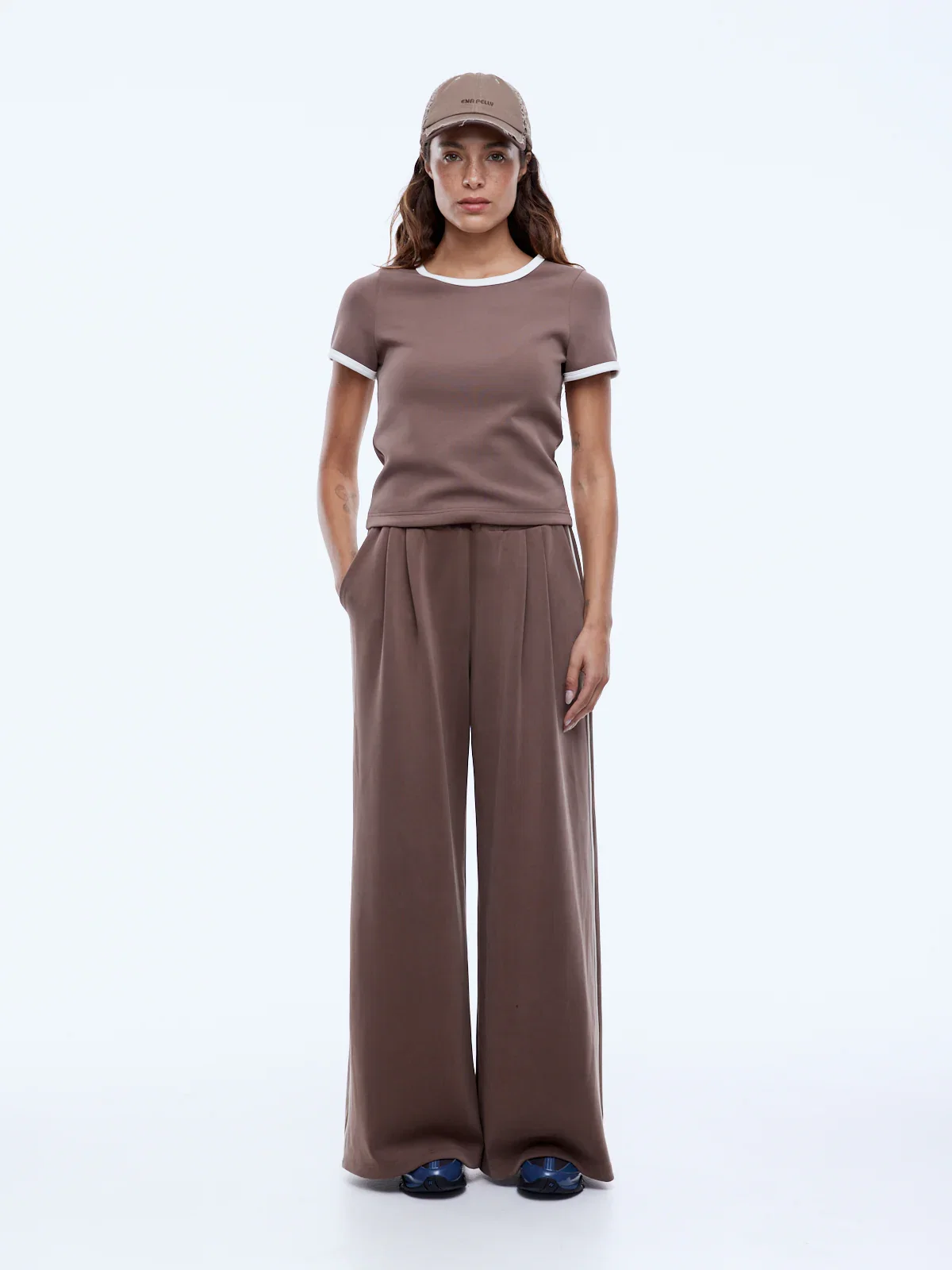 Image of ELLY FITTED TEE