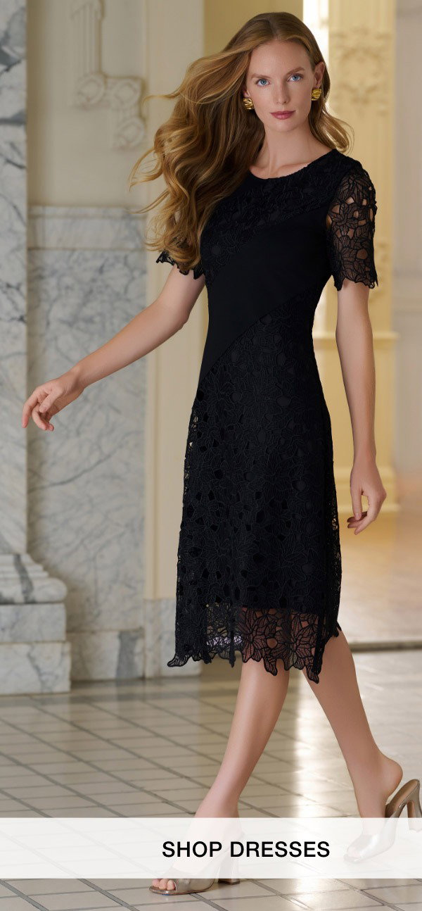 SHOP DRESSES >>