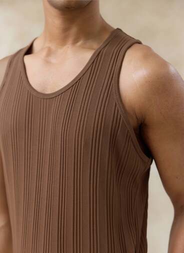 Leon Ribbed Vest | Cotton | Brown