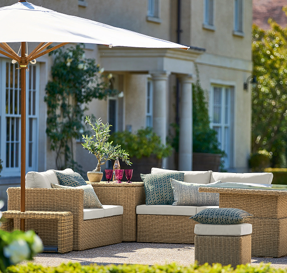 Carrillo Lounge Set