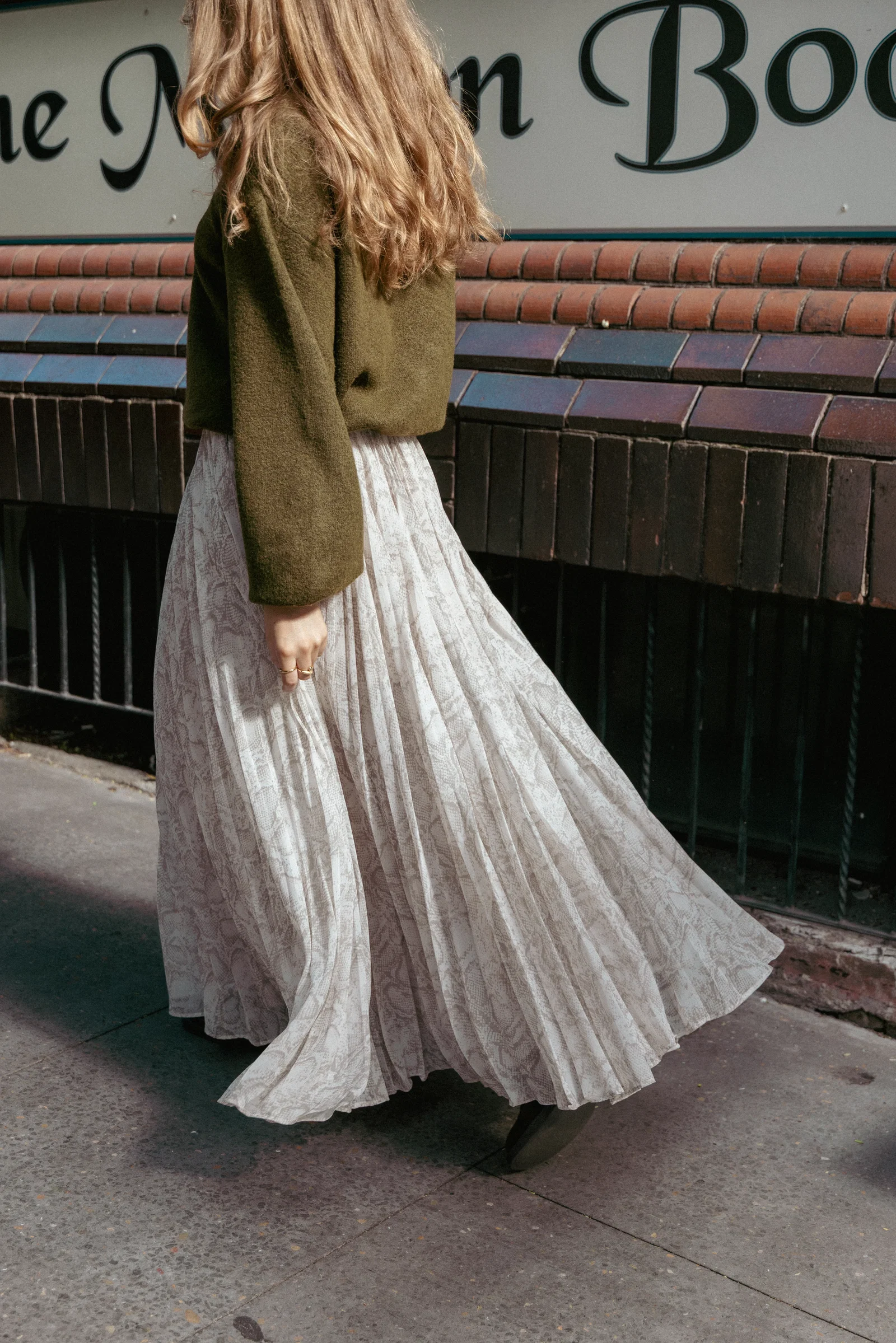 Image of Nicki Pleated Maxi Skirt - Snake Print