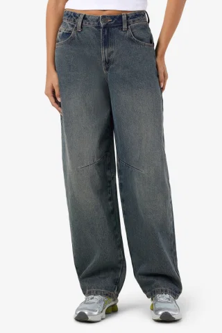 NMHAZAL HW BARR KNE DRT JNS VI586MB 27034776 Medium Blue Denim