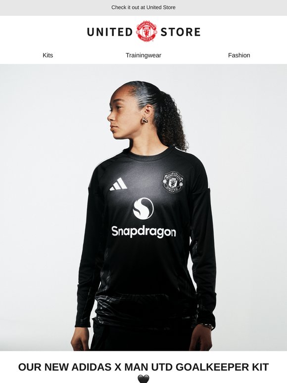 Our new adidas x Man Utd Goalkeeper Kit 🖤