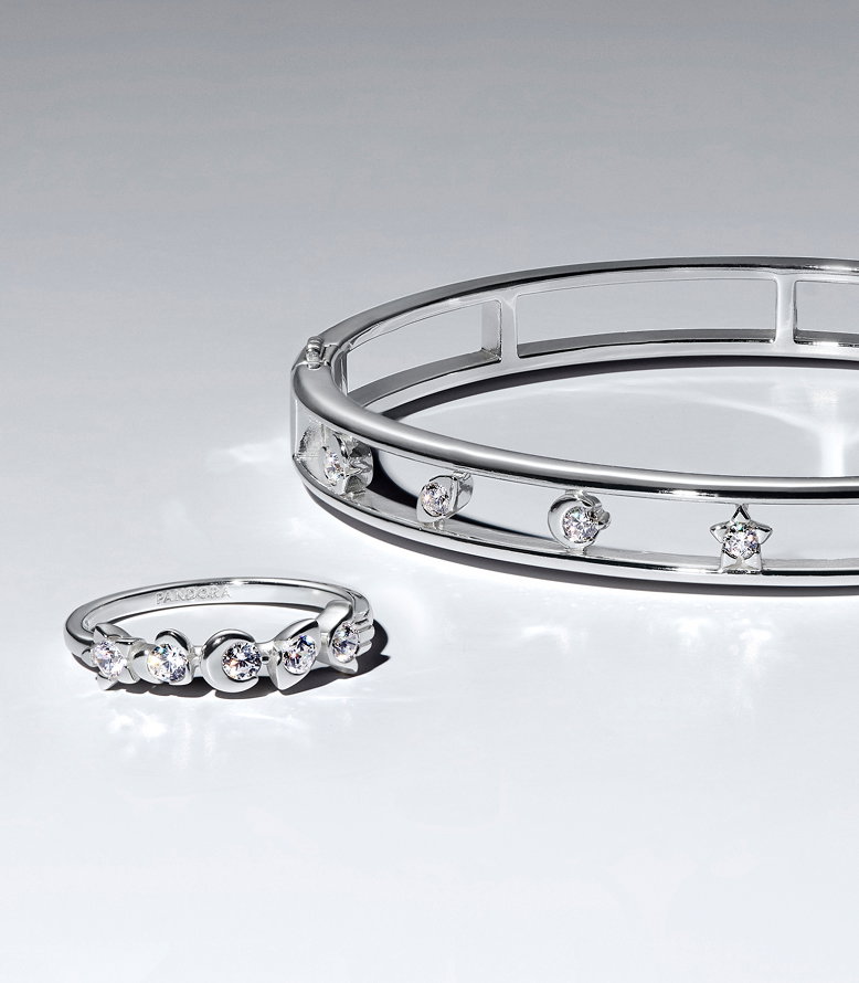 Lab-grown diamond ring and bracelet, featuring all symbols
