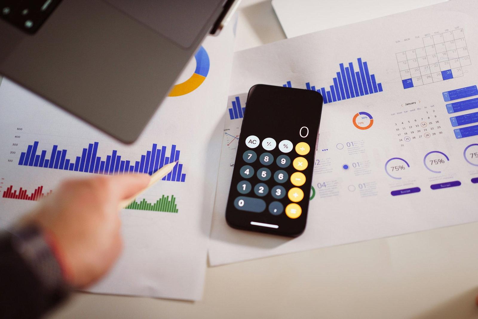 7 Budgeting Apps to Help You Stay on Top of Your Money