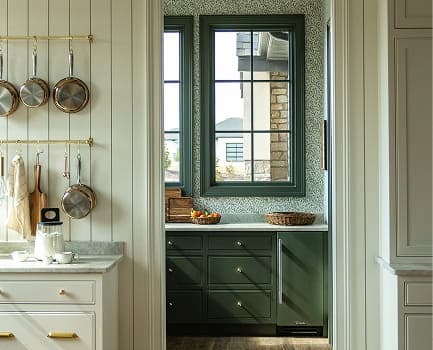 A glimpse of the Scullery from the side kitchen