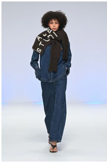 Myles Soft Barrel Leg Jeans