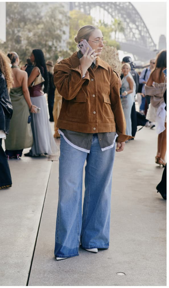 Mid-Rise Slouchy Wide Leg Jeans