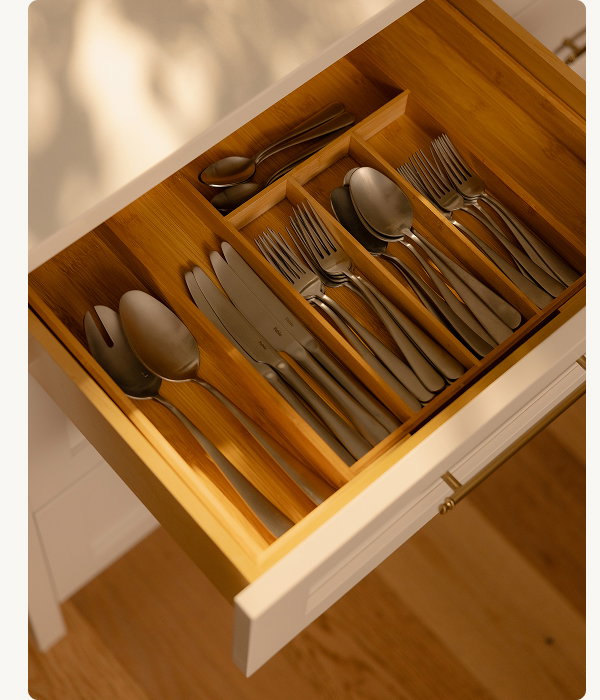 Flatware Set.