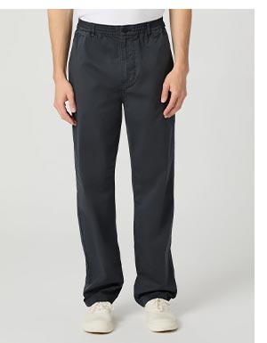 Eberton Pant in True Navy.