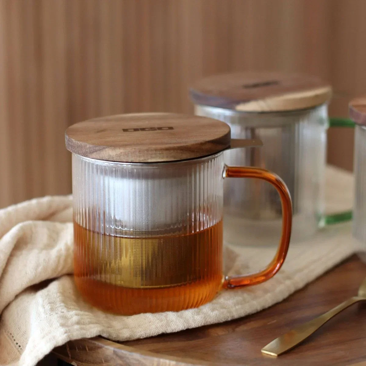 Image of Borosilicate glass tea infuser with amber handle  300ml